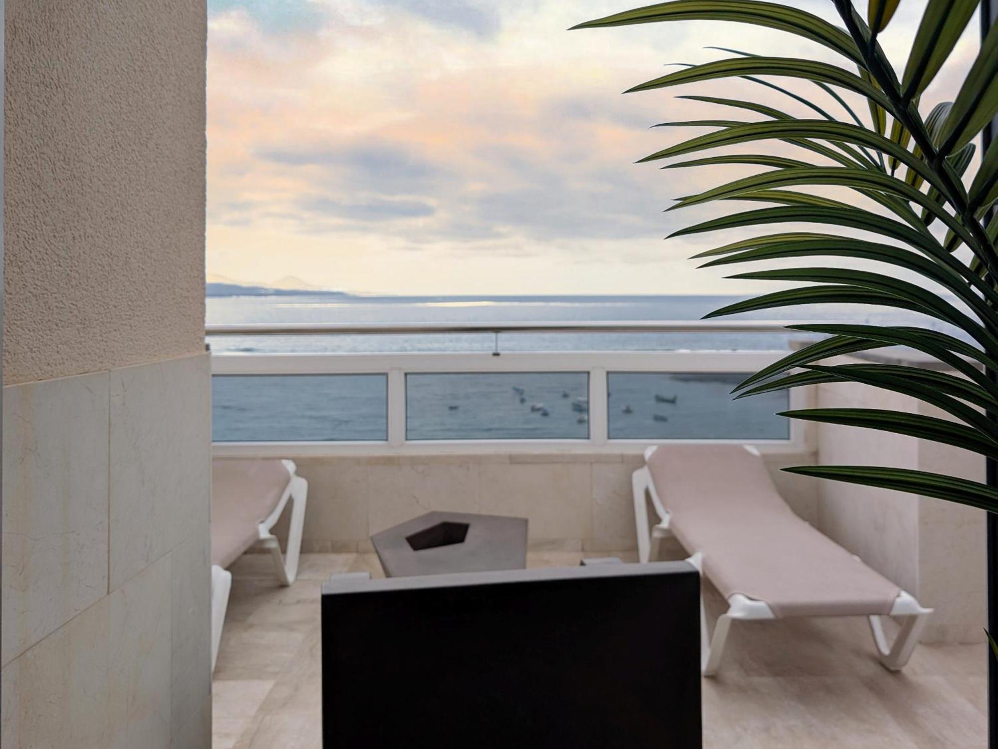 Awesome Beachfront Terrace By Canariasgetaway Las Palmas de Gran Canaria